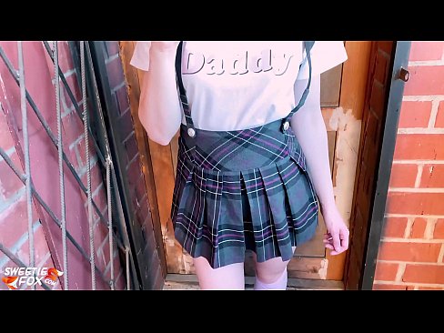 ❤️ Schoolgirl Sucks her dick deeply and fucks instead of classes. Sex video at en-us.91sesex101.top